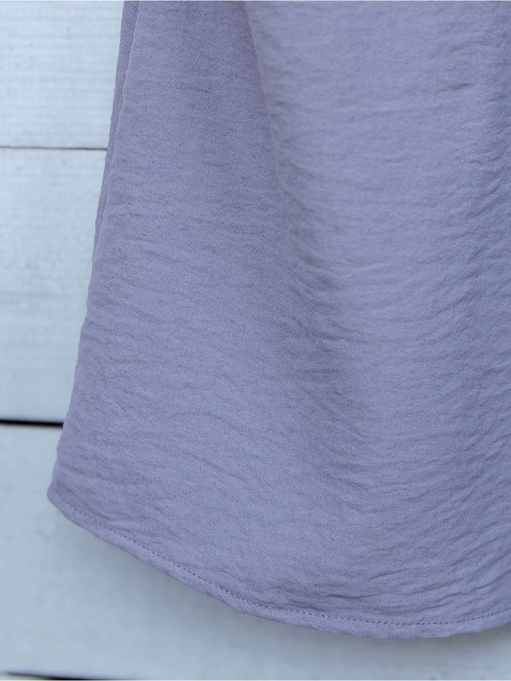 Jodifl Lavender Textured Babydoll V-Neck Blouse - Short Sleeve Cuffed Top - Med - Picture 5 of 6
